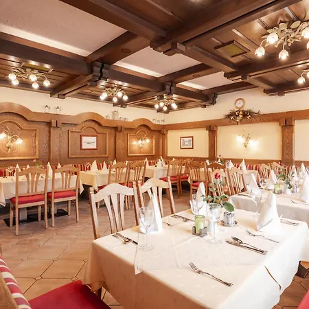 Stofflerwirt Hotell 3*